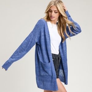 Knit mid thigh cardigan with two front pockets